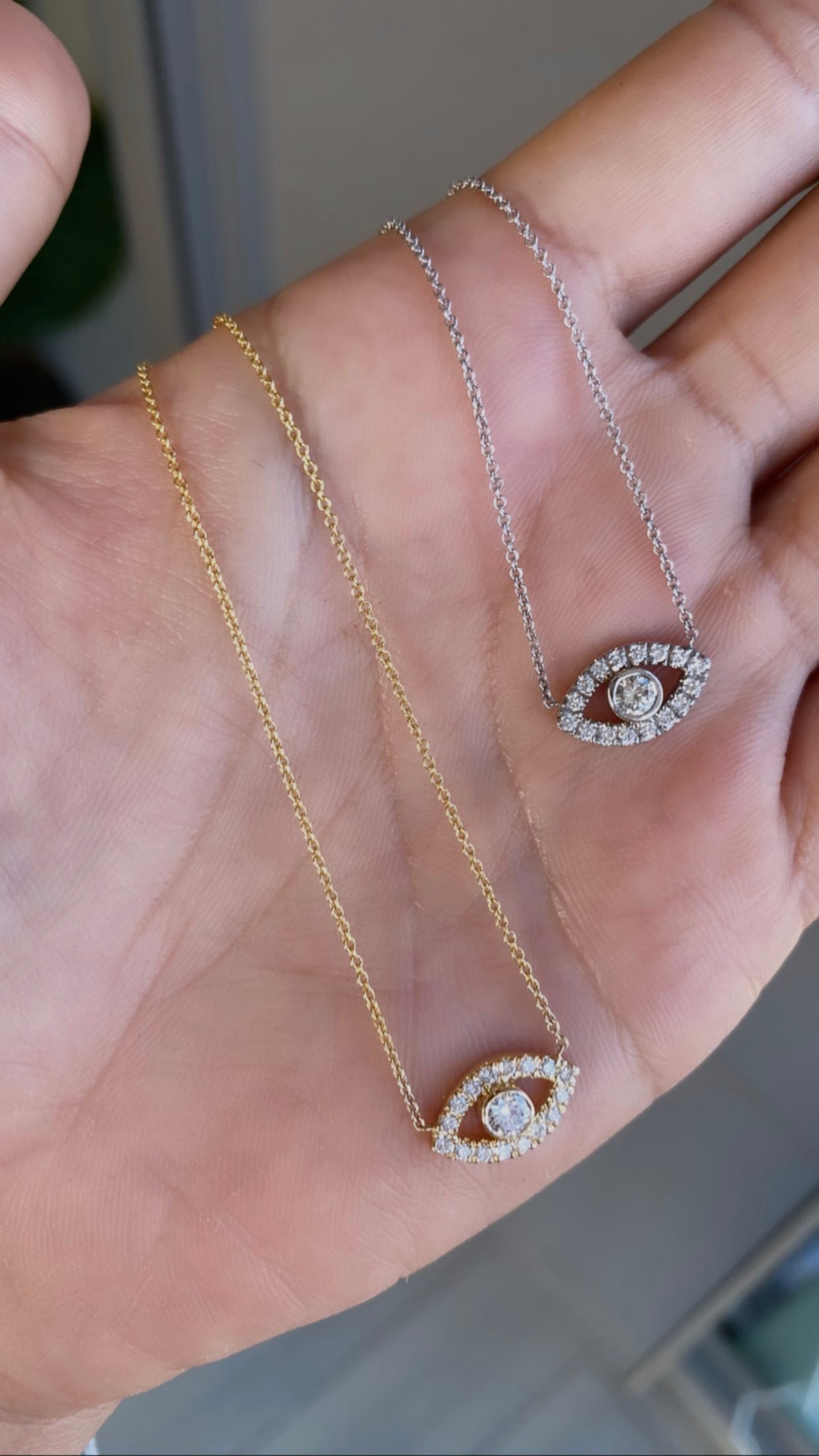 Collier Eye