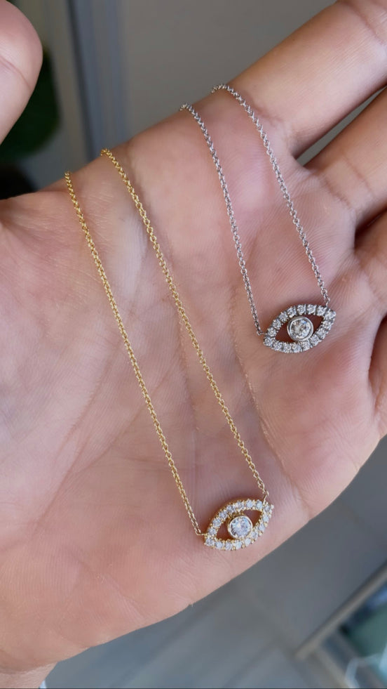 Collier Eye