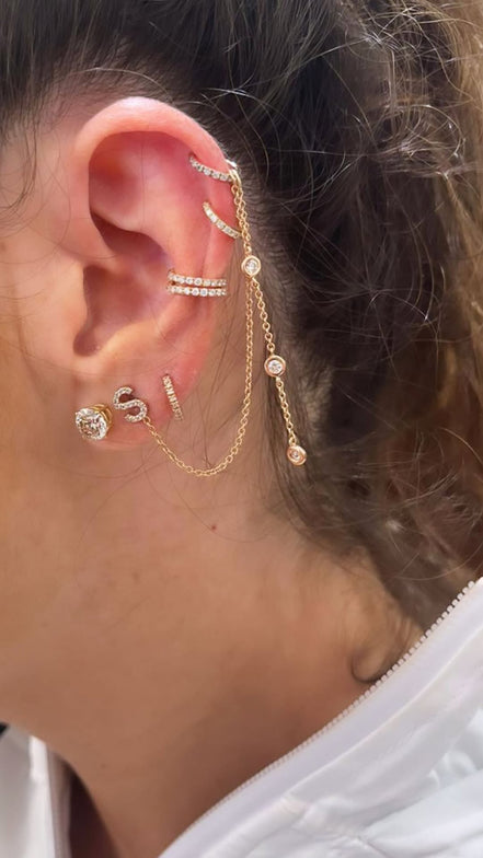 Boucle Helix Letter